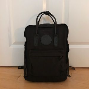 Fjallraven Kanken No.2 black mini